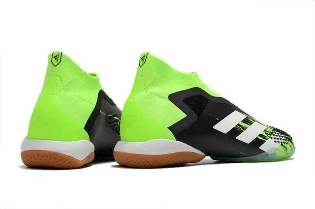 Adidas Sapatos de futebol indoor verde preto, upper de ajuste sock, jaula assimétrica, sapatos de futebol indoor 10