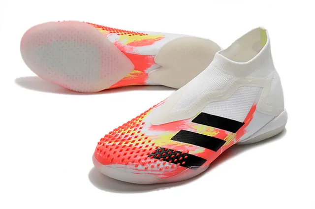 Adidas Sapatos de futebol indoor verde preto, upper de ajuste sock, jaula assimétrica, sapatos de futebol indoor 21