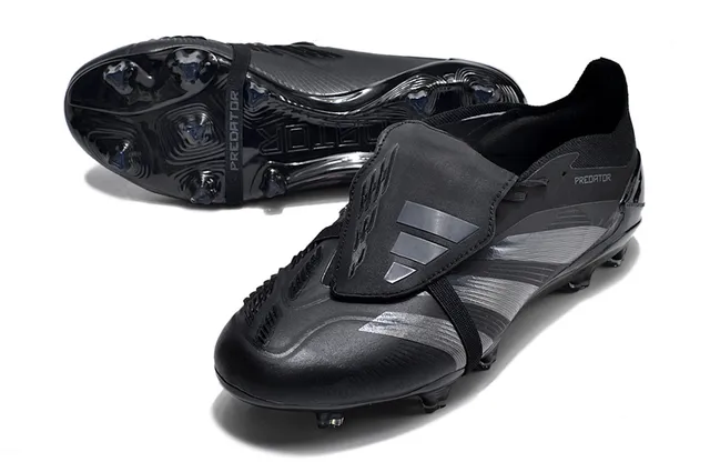 أديداس بريداتور أسود فضي بدون أربطة إغلاق بشرائط تراكبات معدنية مخططة أحذية كرة القدم للأرض الصلبة 7