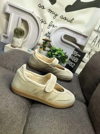 أديداس سامبا بيج بني بدون أربطة Velcro شريط سويد علوي Mary Jane أحذية 9