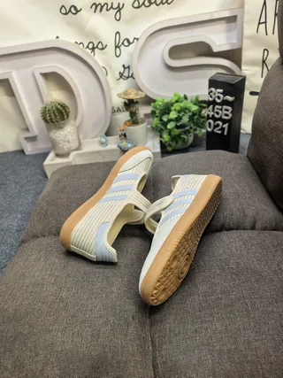 Adidas Samba Classic كريم وأزرق فاتح حذاء رياضي أسلوب حياة 6