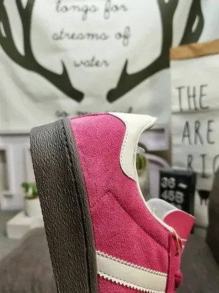আদিদাস সাম্বা ওজি গোলাপি এবং সাদা লাইফস্টাইল স্নিকার 4