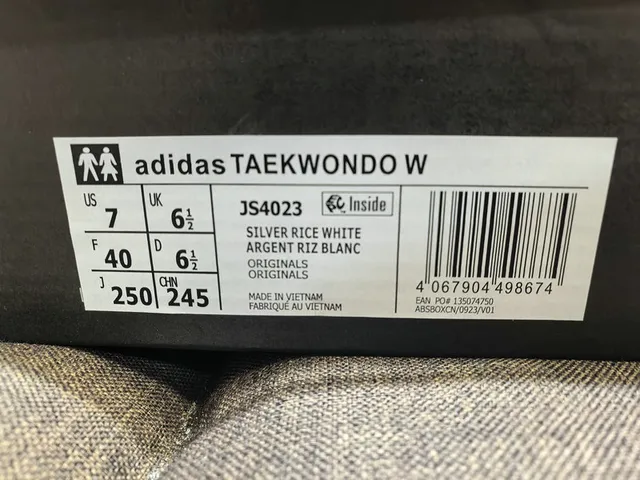 Adidas Zapatillas de fútbol indoor plateadas blancas sin cordones slip-on con caja del dedo acolchada 2