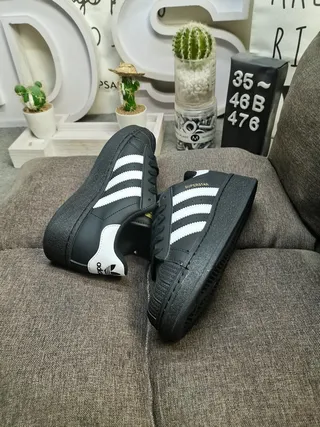 Adidas Superstar Zapatillas Lifestyle Negro y Blanco 6