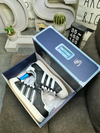 Adidas Superstar কালো ও সাদা লাইফস্টাইল স্নিকার 3