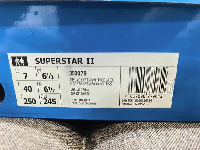 Adidas Superstar Negro Rojo Estrella con Motas Zapatillas Lifestyle 2