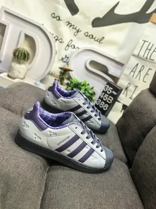 Adidas Superstar حذاء أسلوب حياة رمادي وبنفسجي مبطن بقماش كاروهات 9