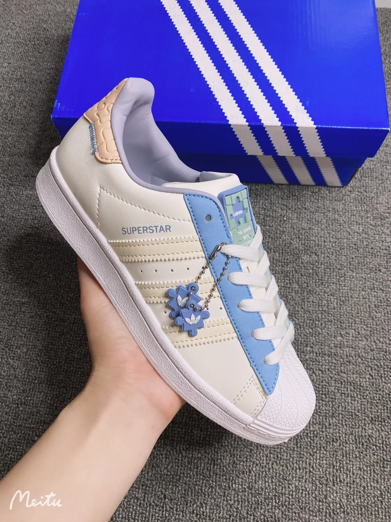 Adidas Superstar Off-White Azul Lavanda Tênis Lifestyle 2