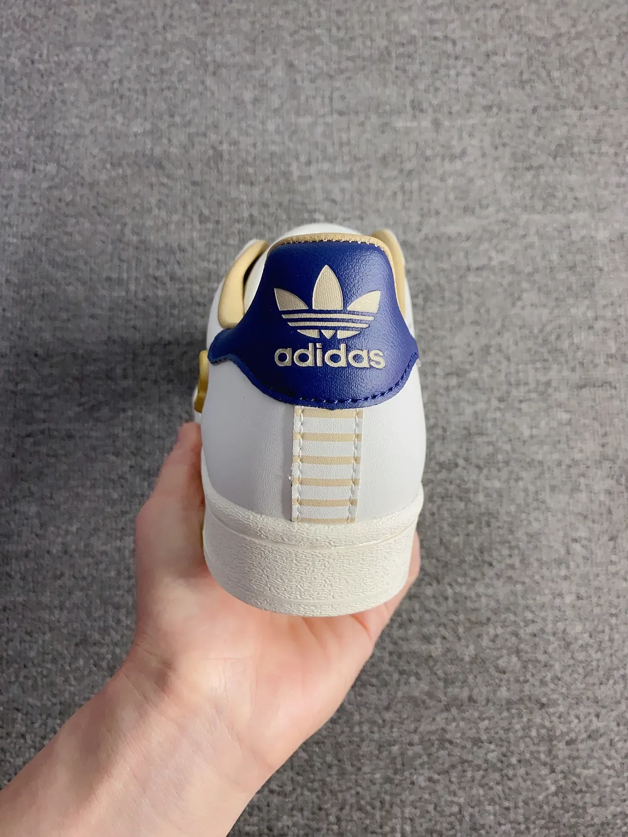 Adidas Superstar सफेद नीली सोने की लाइफस्टाइल स्नीकर्स 6