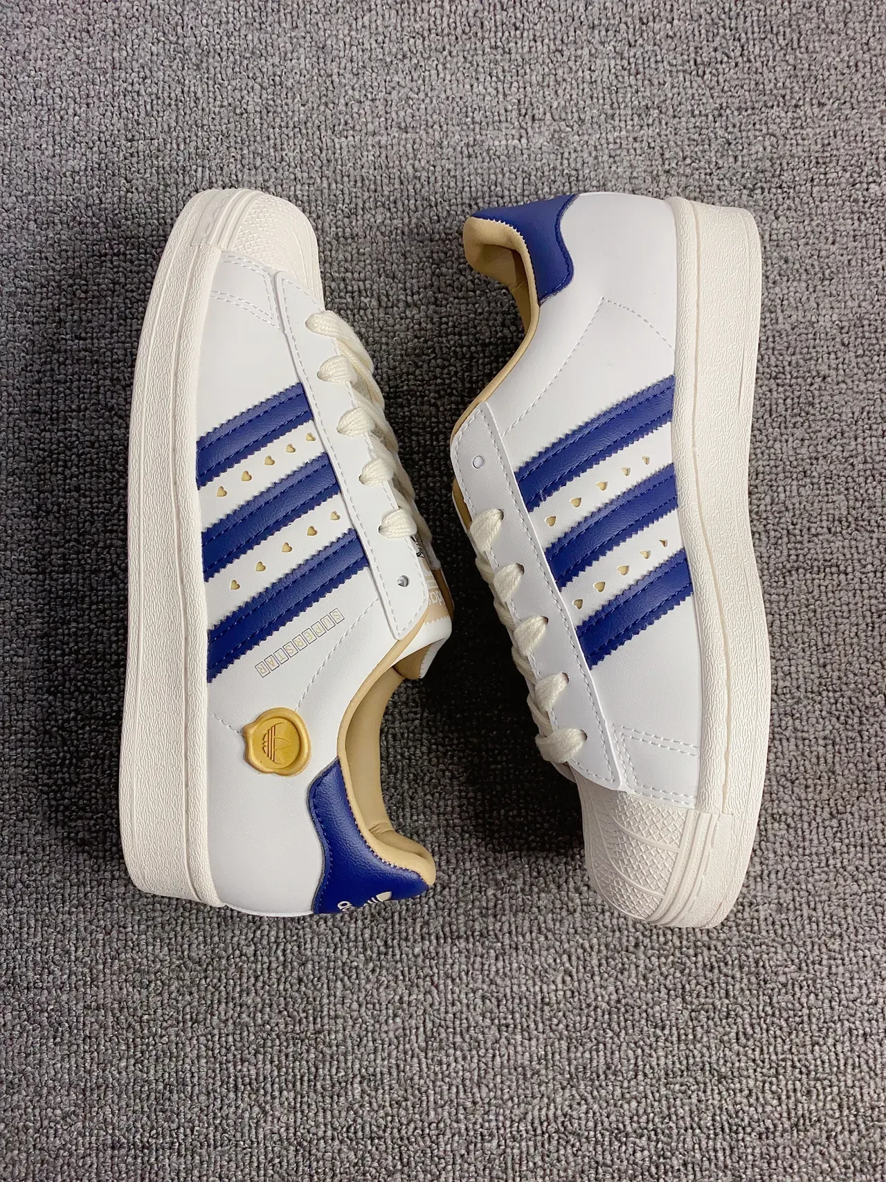 Adidas Superstar सफेद नीली सोने की लाइफस्टाइल स्नीकर्स 7