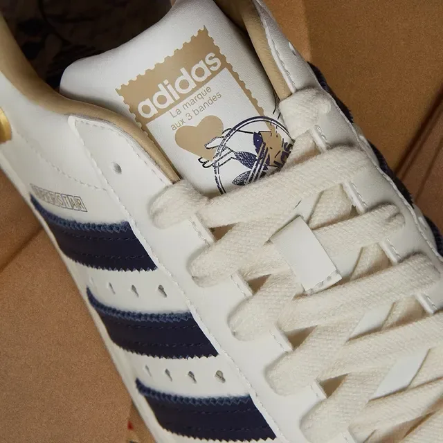 Adidas Superstar सफेद नीली सोने की लाइफस्टाइल स्नीकर्स 13