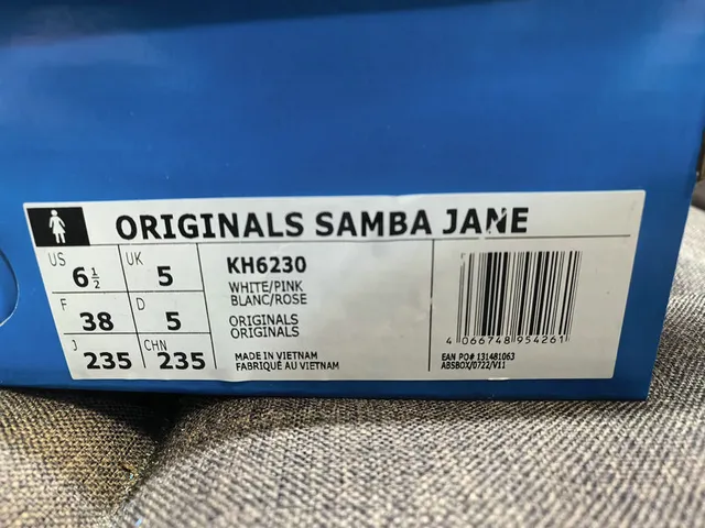 Adidas 白色米色 无带搭扣 玛丽珍鞋 2