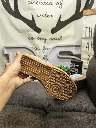Adidas 白色米色 无带搭扣 玛丽珍鞋 4