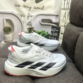 Adidas सफेद काला कम प्रोफाइल रेसिंग सिल्हूट इंजीनियर मेश अपर रनिंग जूते