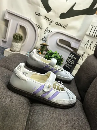 Adidas White Purple Low-Top Three-Stripe Side Panel Lifestyle Sneakers 9