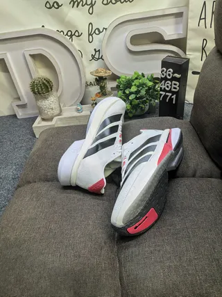 Adidas Blanc Rouge Matière Maille Conçue Supérieure Trois Rayures Marque Côté Chaussures De Course 6