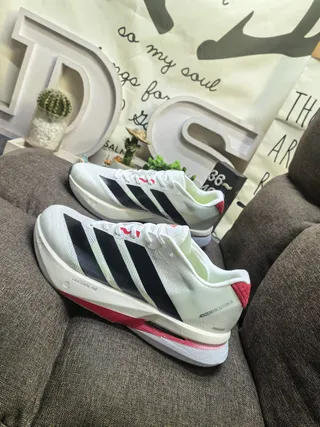 Adidas Blanc Rouge Matière Maille Conçue Supérieure Trois Rayures Marque Côté Chaussures De Course 7