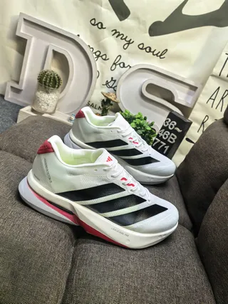 Adidas Blanc Rouge Matière Maille Conçue Supérieure Trois Rayures Marque Côté Chaussures De Course 9