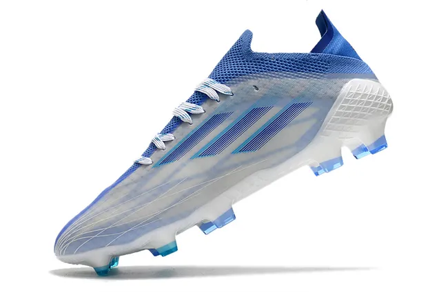 Adidas X Speedflow अर्धपारदर्शी सफेद नीली कठोर मैदान सॉकर जूते 3