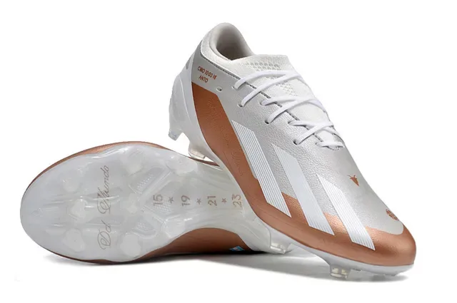 Adidas X 白金 低帮 合成革鞋面 金属玫瑰装饰面板 钉地足球鞋 4