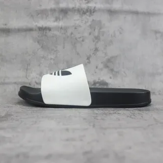 Adidas Yeezy Slide नعال أسود وأبيض