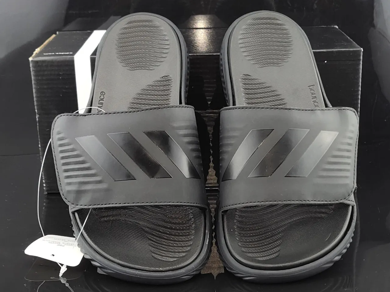 Adidas Yeezy Slide Chinelo Preto Monocromático 5