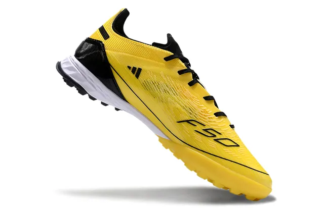 Adidas हलুদ কালো লো-কাট সিন্থেটিক আপার টেক্সচার্ড রিবড নিট টার্ফ ফুটবল জুতা 2