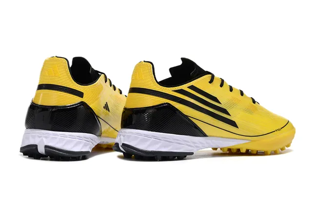 Adidas हलুদ কালো লো-কাট সিন্থেটিক আপার টেক্সচার্ড রিবড নিট টার্ফ ফুটবল জুতা 5
