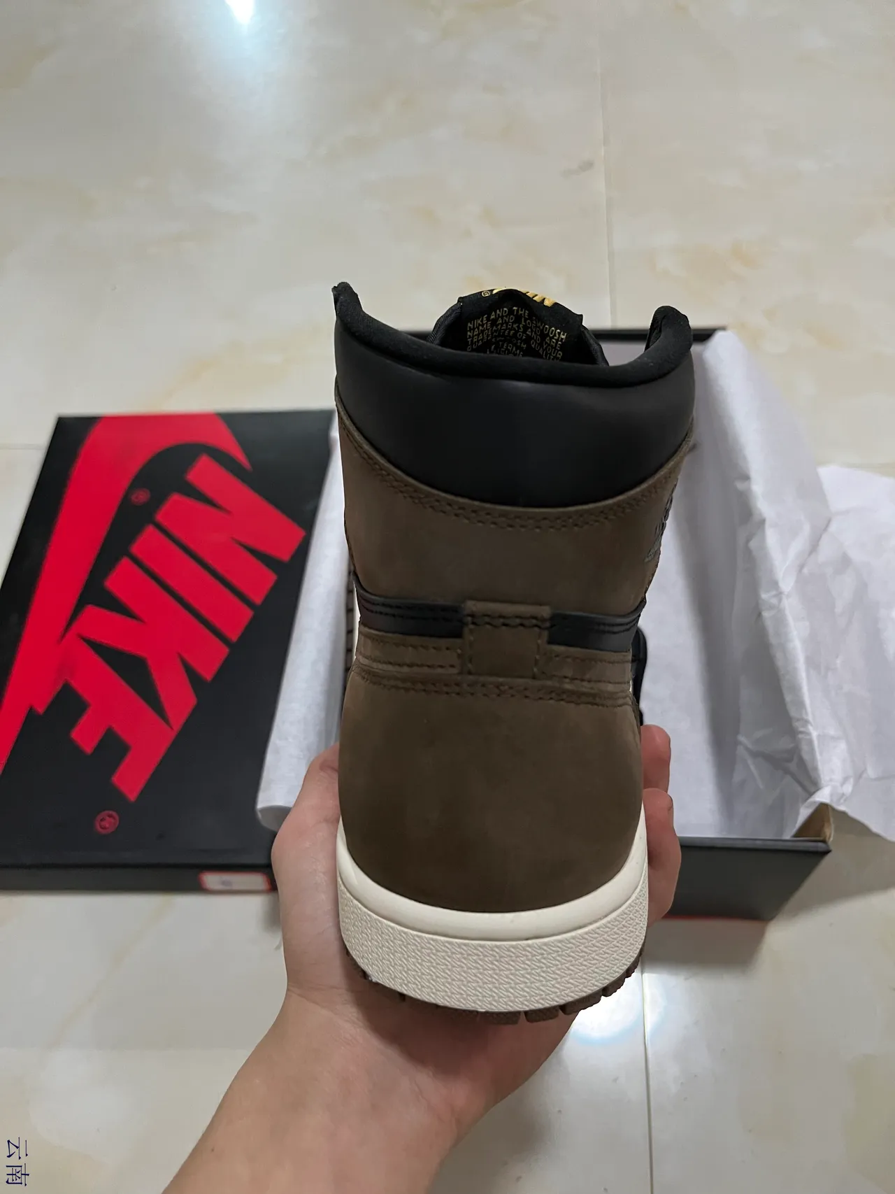 Zapatillas de baloncesto Air Jordan 1 High negro marrón blanco roto 6
