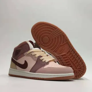 Air Jordan 1 High मल्टी-पैनल डस्टी पिंक मरून गम बास्केटबॉल शूज़