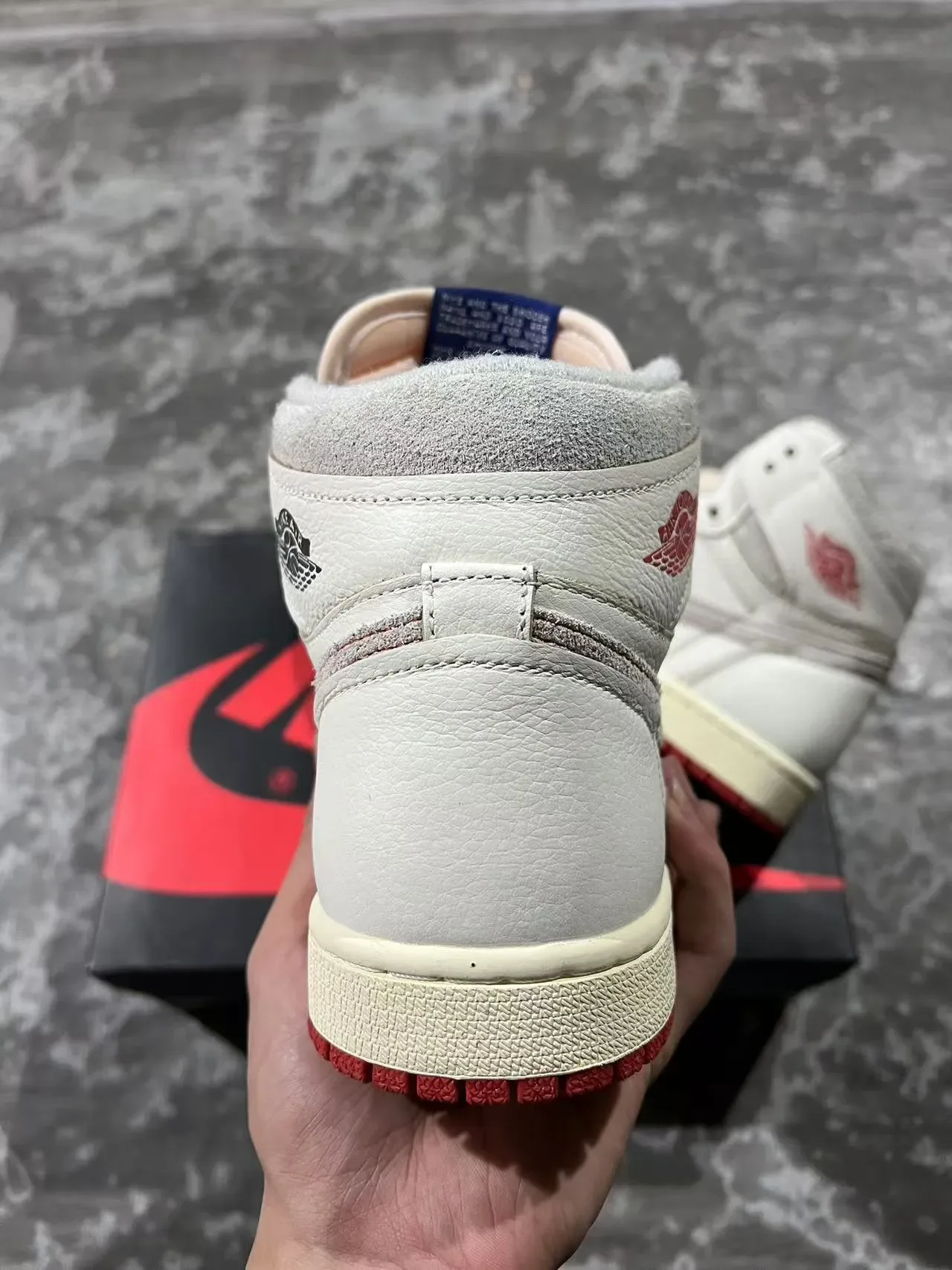 Air Jordan 1 High Off-White و أحمر أحذية كرة السلة جلدية 8