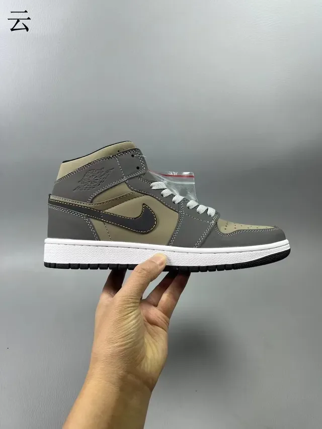 Air Jordan 1 High Olive Gray White Basketball Shoes 4