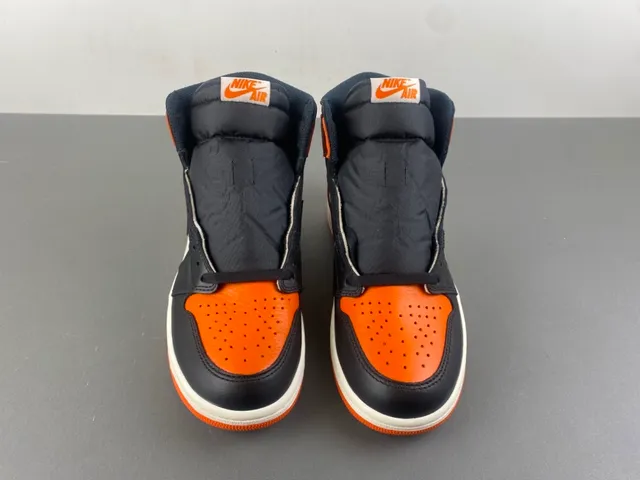 Tênis de basquete Air Jordan 1 High laranja preto branco 10