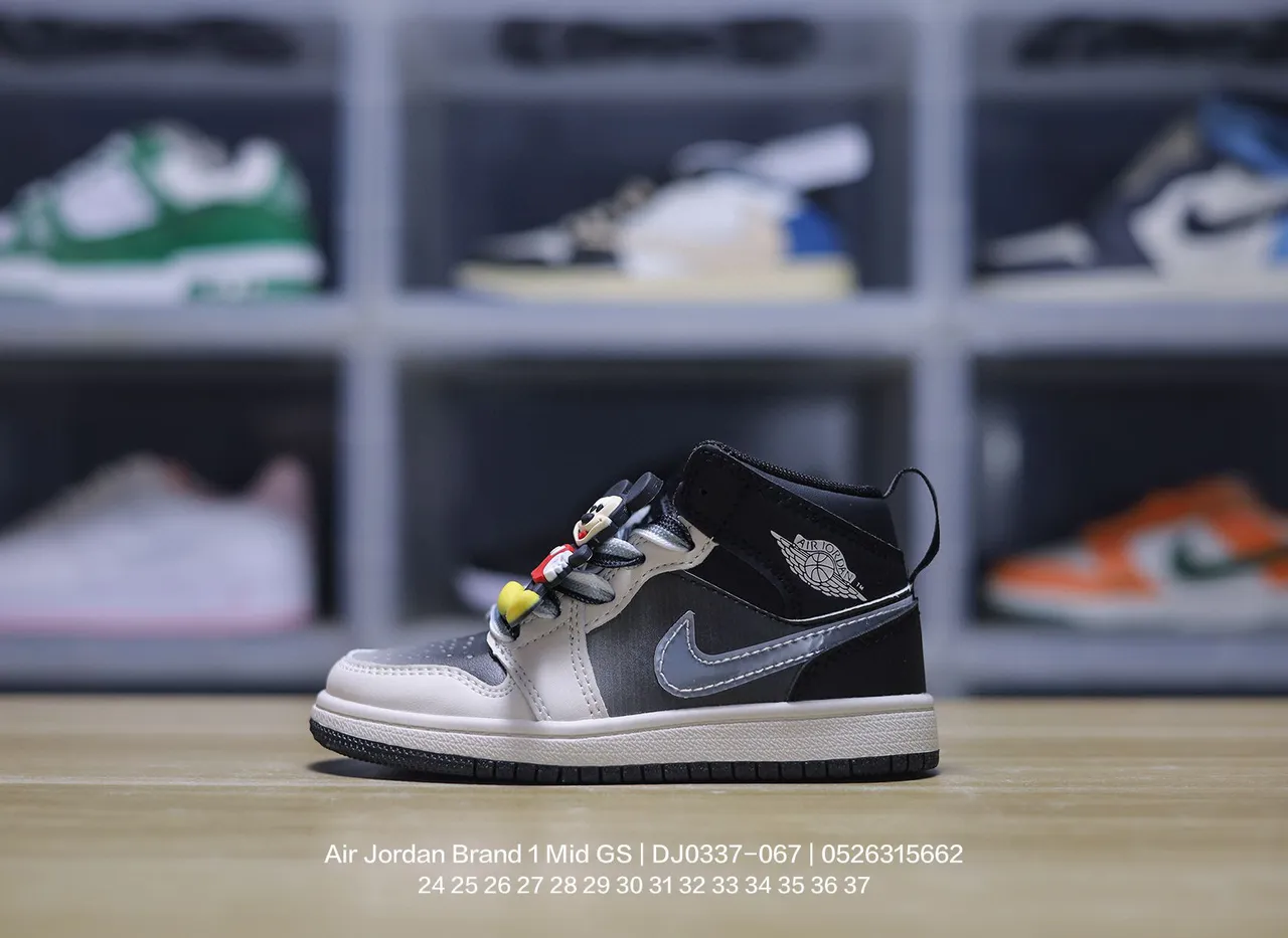 Air Jordan 1 Mid GS गुलाबी सफेद बास्केटबॉल जूते 9