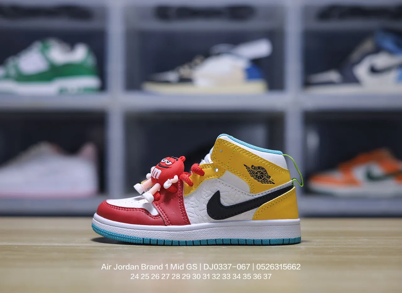 Air Jordan 1 Mid GS गुलाबी सफेद बास्केटबॉल जूते 10