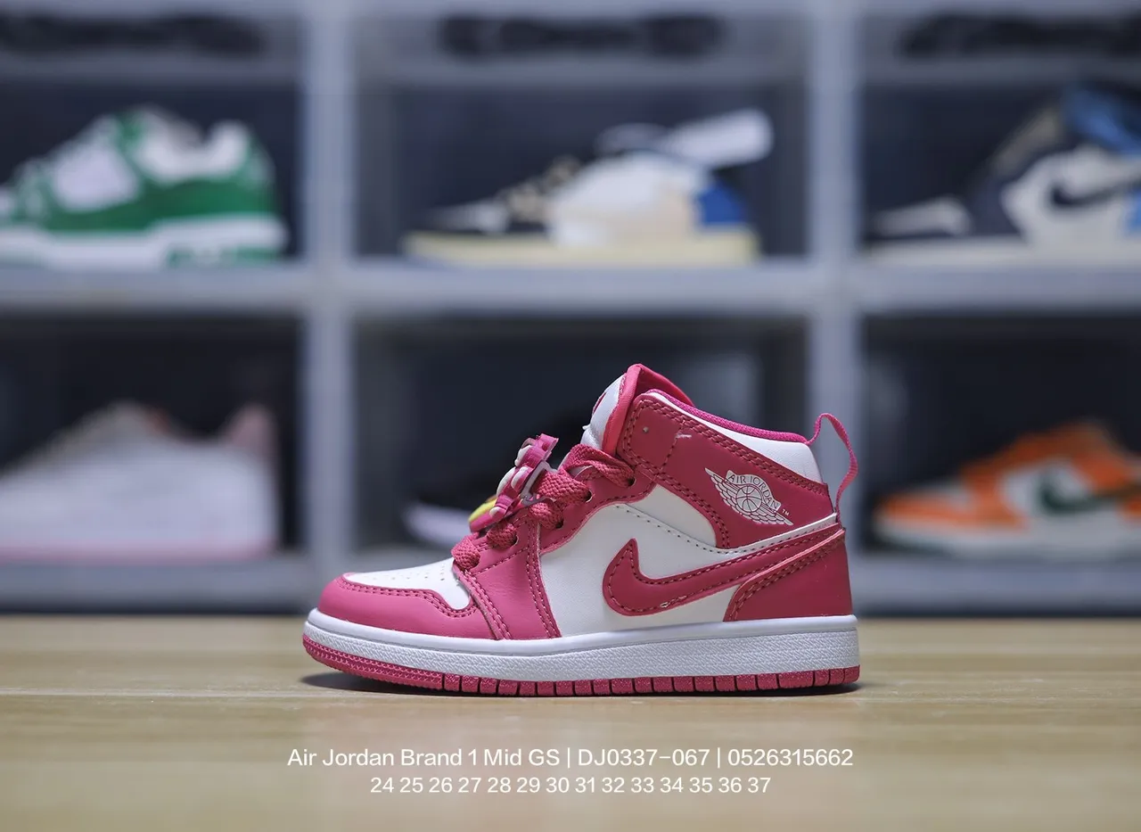 Air Jordan 1 Mid GS गुलाबी सफेद बास्केटबॉल जूते 16