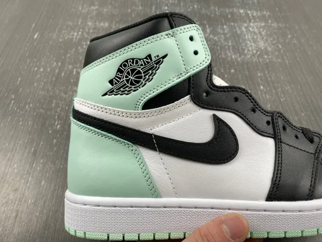 Air Jordan 1 মিন্ট গ্রিন কালো সাদা বাস্কেটবল জুতো 2