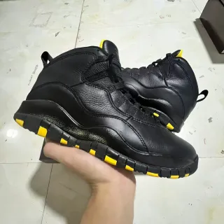 Tênis de basquete Air Jordan 10 preto e amarelo