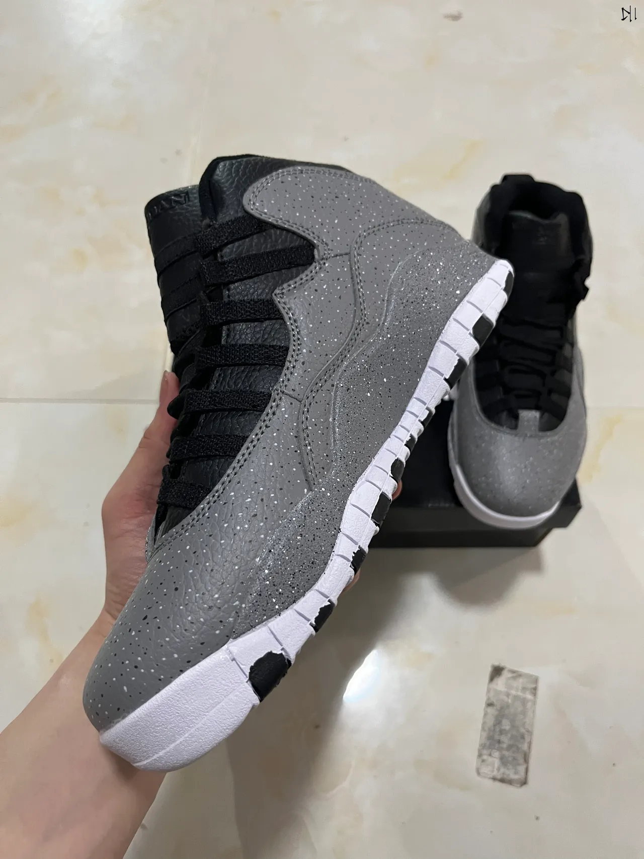 Air Jordan 10 ग्रे चित्तीदार ग्लिटर हाई-टॉप बास्केटबॉल जूते 14