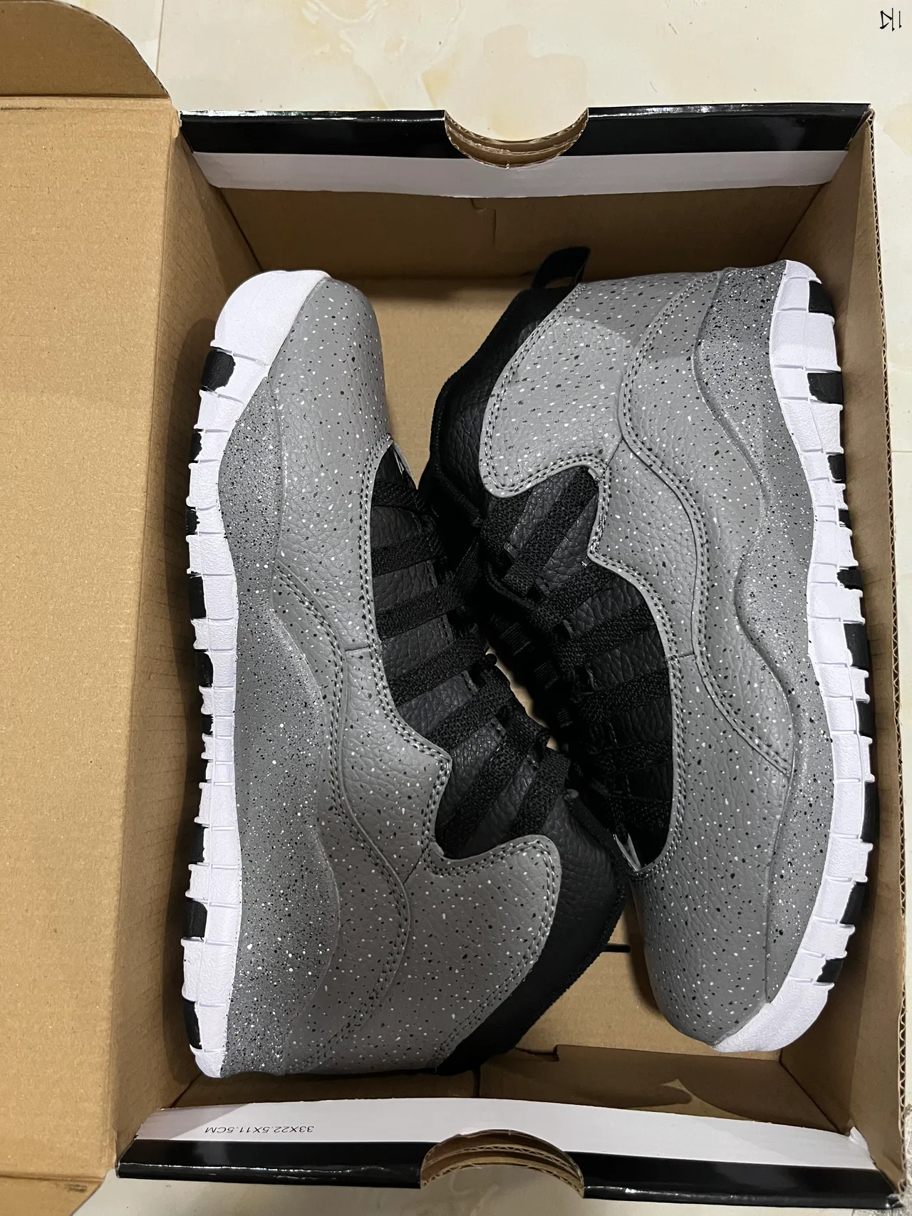 Air Jordan 10 ग्रे चित्तीदार ग्लिटर हाई-टॉप बास्केटबॉल जूते 18