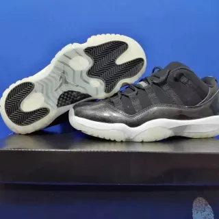 Air Jordan 11 Tênis de Basquete de Couro Patentado Preto
