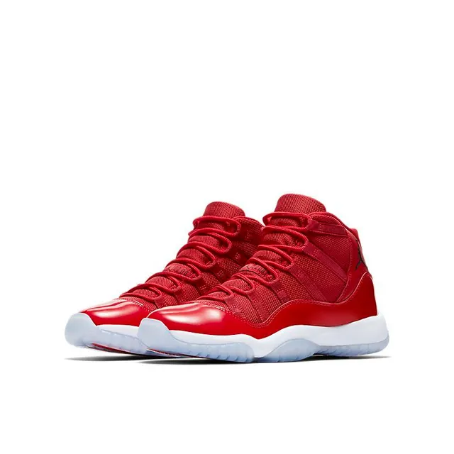 Chaussures de basket-ball Air Jordan 11 en cuir verni rouge 3
