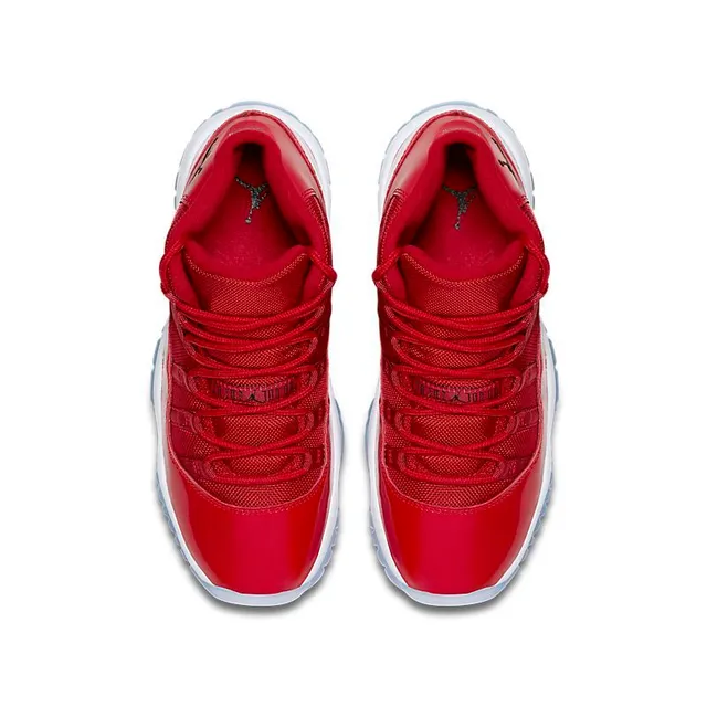 Chaussures de basket-ball Air Jordan 11 en cuir verni rouge 4