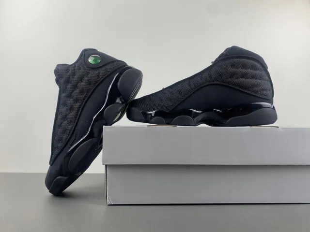 Zapatillas de baloncesto Air Jordan 13 Jumpman negro y verde 17