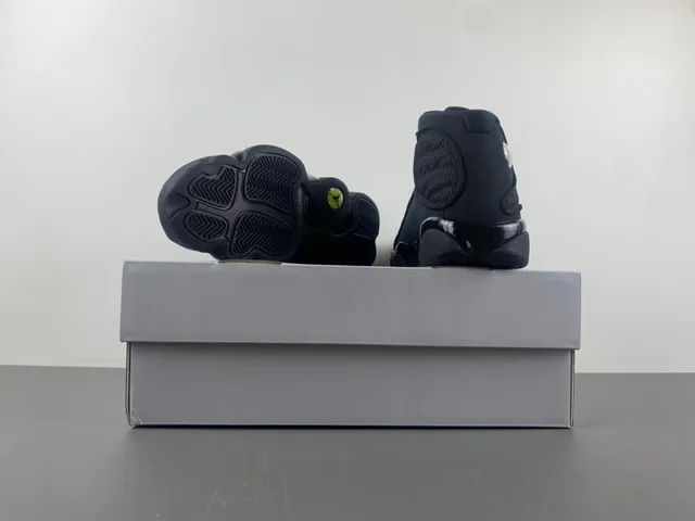 Zapatillas de baloncesto Air Jordan 13 Jumpman negro y verde 11