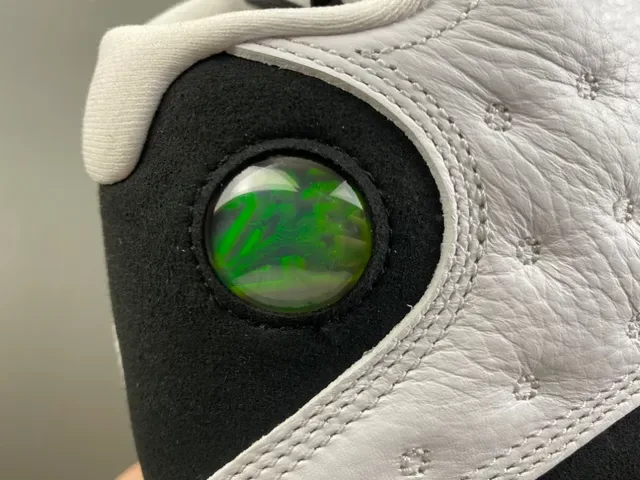 Air Jordan 13 White Black Red Quilted Basketball Shoes 3