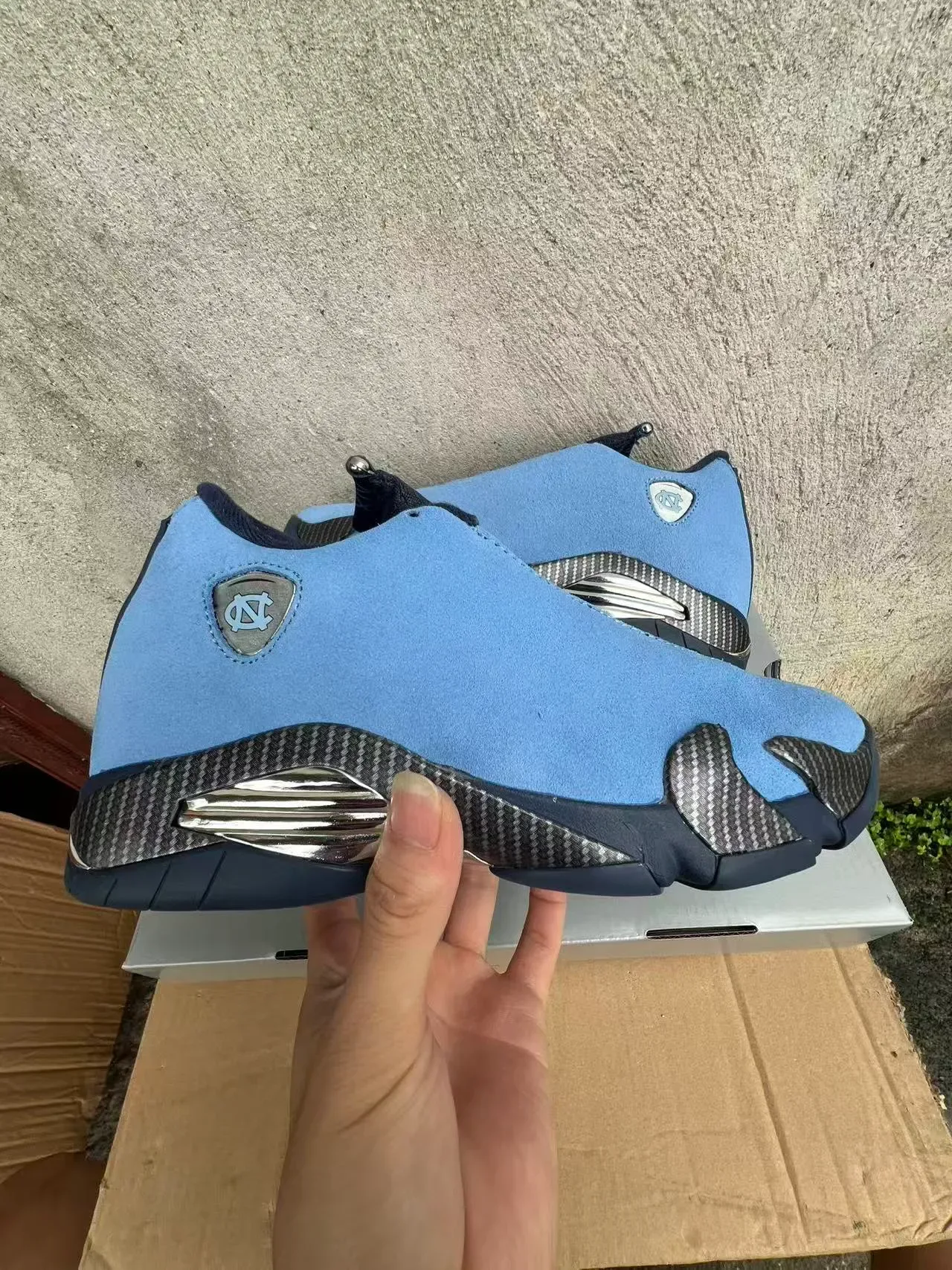 Air Jordan 14 UNC Tênis de Basquete de Camurça Azul Claro Sem Cadarço 7