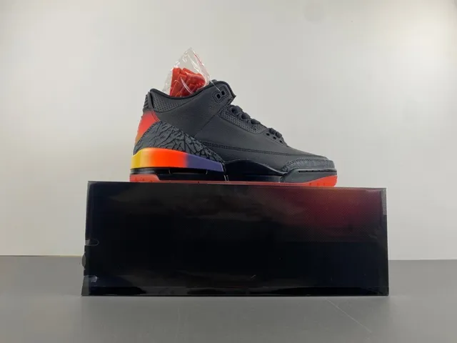 Zapatillas de baloncesto Air Jordan 3 con degradado negro y naranja 15