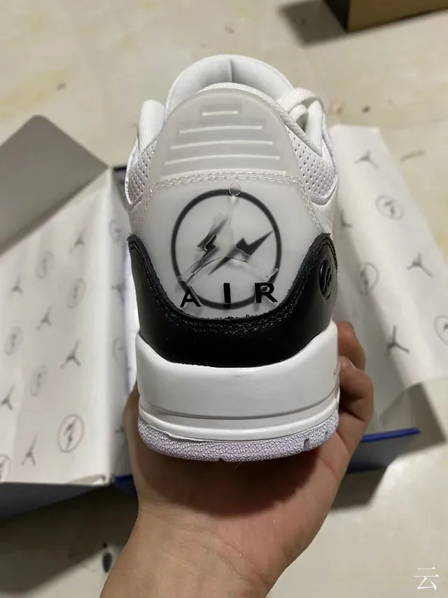 Air Jordan 3 Fragment Design tênis de basquete branco e preto 6