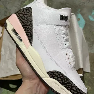 Tênis de basquete Air Jordan 3 branco e rosa com estampa de elefante